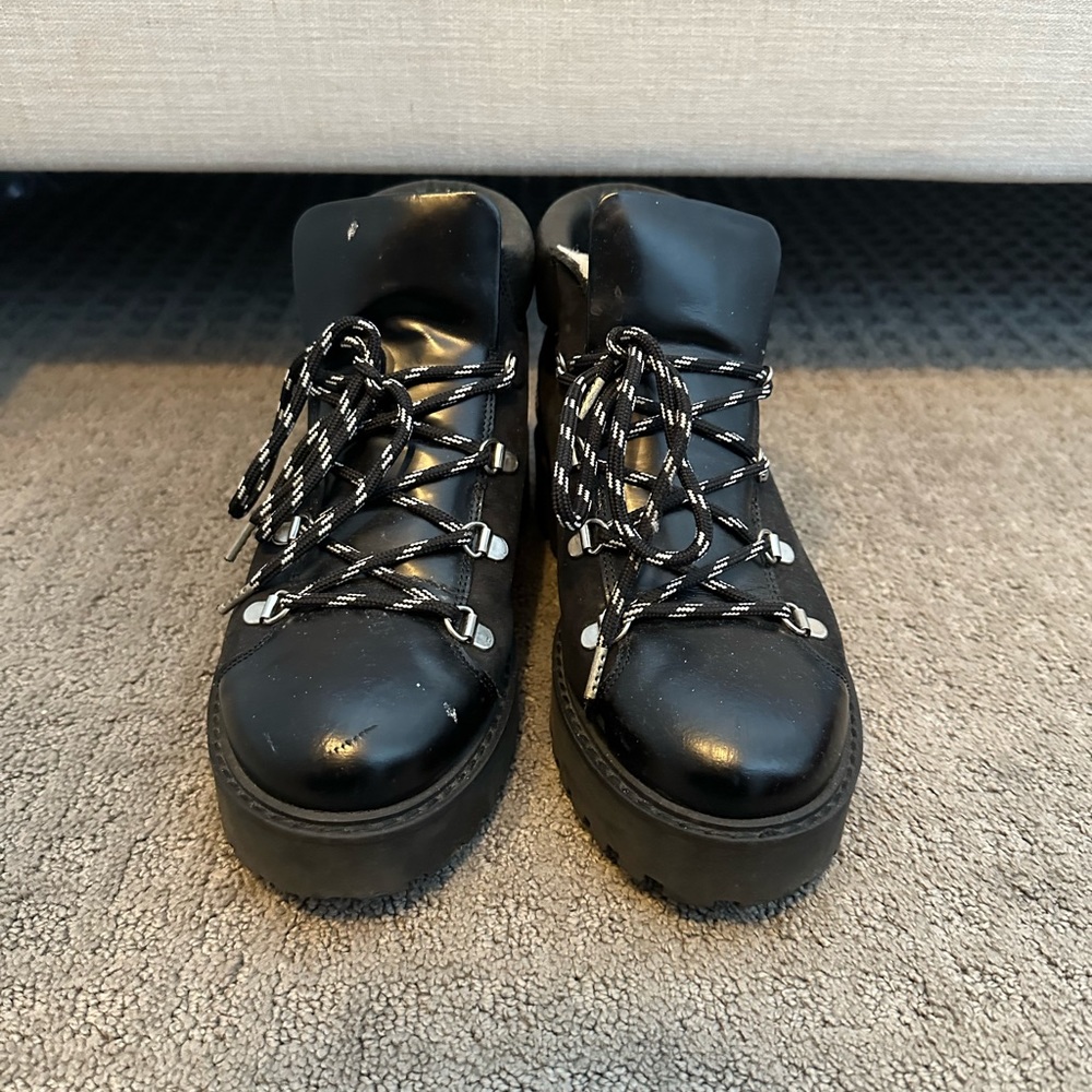 Ganni leather boots with shearling inside